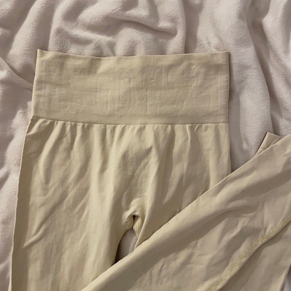 Misguided Seamless Ribbed Gym
Leggings size small